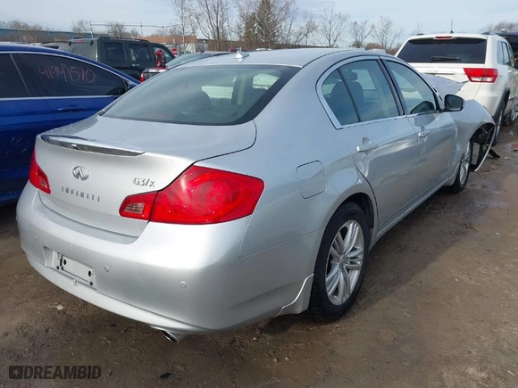 2013 Infiniti G37 Sedan x with VIN JN1CV6AR4DM352739, listed as a IAAI auction lot 41948294 with 98,324 mi miles. Bid and sale history available at carsss.com. Image 4.