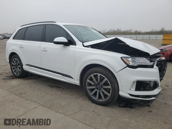2024 Audi Q7 Premium Plus with VIN WA1LCBF72RD005379, listed as a Copart auction lot 86195024 with 17,895 mi miles and Salvage Title. Bid and sale history available at carsss.com. Image 4.