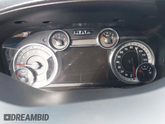 2015 Ram 2500 Laramie with VIN 3C6UR5FL3FG582483, listed as a IAAI auction lot 41307712 with 1 mi miles. Bid and sale history available at carsss.com. Image 7.