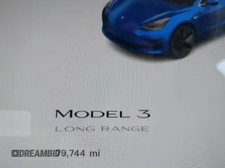 2018 Tesla Model 3 Long Range Battery z VIN 5YJ3E1EA6JF041970, wystawiony jako IAAI lot #42224514 z przebiegiem 79 744 mil mil oraz . Historia ofert i sprzedaży dostępna na DreamBid. Obrazek 15.