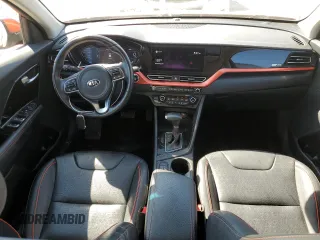 2021 Kia Niro Touring with VIN KNDCC3LC3M5483276, listed as a Copart auction lot 60747944 with 37,736 mi miles and Salvage Title. Bid and sale history available at carsss.com. Image 8.