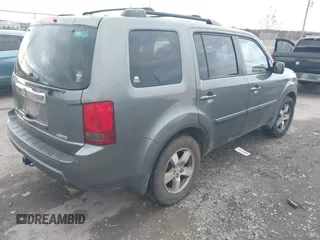 2009 Honda Pilot EX-L with VIN 5FNYF48679B024912, listed as a IAAI auction lot 41137972 with 286,469 mi miles and . Bid and sale history available at carsss.com. Image 4.