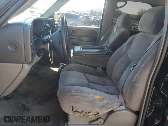 2003 Chevrolet Tahoe LS с VIN 1GNEC13V43R292866, выставлен на аукционе Copart как лот 60574355 с пробегом 250 872 миль миль и Списание • Salvage title. История ставок и продаж доступна на DreamBid. Изображение 7.