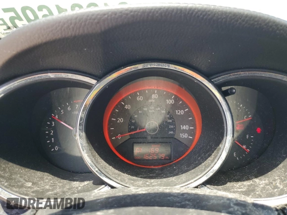 2013 Kia Sorento SX with VIN 5XYKWDA29DG374489, listed as a Copart auction lot 61231695 with 162,579 mi miles and Non repairable. Bid and sale history available at DreamBid. Image 9.