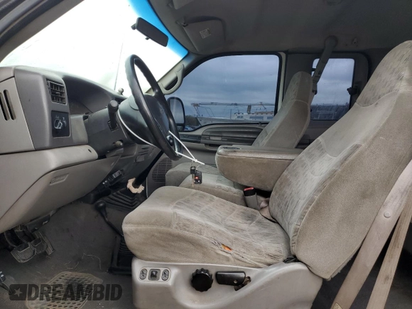 1999 Ford F-350 XL z VIN 1FTSX31F2XEF07231, wystawiony jako Copart lot #71832414 z przebiegiem 286 130 mil mil oraz Szkoda całkowita • Salvage title. Historia ofert i sprzedaży dostępna na DreamBid. Obrazek 7.