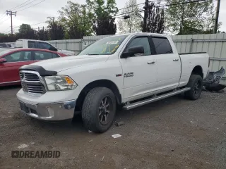 2014 Ram 1500 Big Horn z VIN 1C6RR7TTXES106499, wystawiony jako Copart lot #56936785 z przebiegiem 297 028 mil mil oraz Szkody całkowita. Historia ofert i sprzedaży dostępna na DreamBid. Obrazek 1.