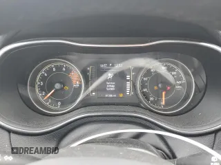 2019 Jeep Cherokee Latitude Plus z VIN 1C4PJMLXXKD398874, wystawiony jako Copart lot #53230615 z przebiegiem 81 386 mil mil oraz Szkoda całkowita • Salvage title. Historia ofert i sprzedaży dostępna na DreamBid. Obrazek 9.