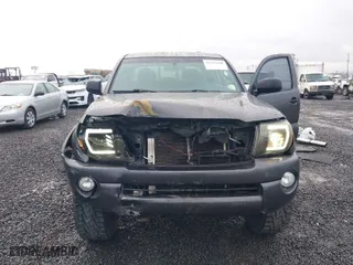 2011 Toyota Tacoma with VIN 3TMLU4EN8BM058550, listed as a IAAI auction lot 41219600 with 122,915 mi miles. Bid and sale history available at carsss.com. Image 6.