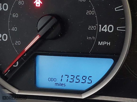 2015 Toyota RAV4 XLE with VIN JTMWFREVXFD066557, listed as a IAAI auction lot 41825354 with 173,595 mi miles. Bid and sale history available at carsss.com. Image 15.