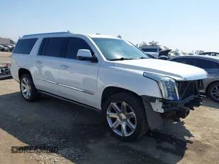 2016 Cadillac Escalade ESV Premium Collection z VIN 1GYS3JKJ7GR154944, wystawiony jako IAAI lot #42482228 z przebiegiem 75 011 mil mil oraz . Historia ofert i sprzedaży dostępna na DreamBid. Obrazek 1.
