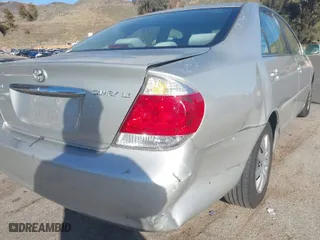 2006 Toyota Camry STD with VIN 4T1BE32K16U725680, listed as a IAAI auction lot 41723759 with 183,061 mi miles. Bid and sale history available at carsss.com. Image 13.