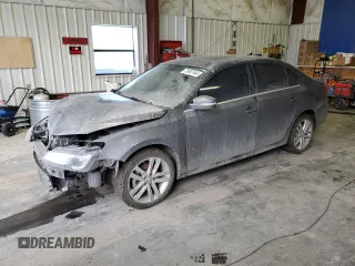 2015 Volkswagen Jetta SE с VIN 3VW3A7AJ7FM244709, выставлен на аукционе Copart как лот 39907644 с пробегом 158 937 миль миль и Списание • Salvage title. История ставок и продаж доступна на DreamBid. Изображение 1.