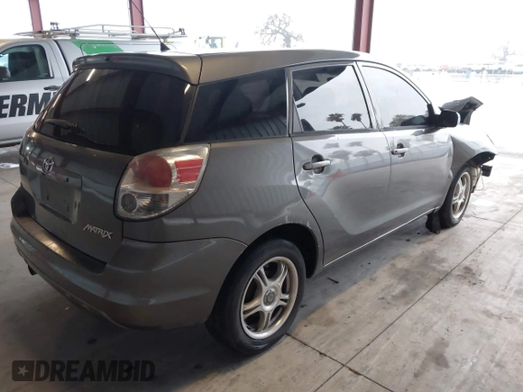 2007 Toyota Matrix STD z VIN 2T1KR32E37C625775, wystawiony jako IAAI lot #41482163 z przebiegiem 295 245 mil mil oraz . Historia ofert i sprzedaży dostępna na DreamBid. Obrazek 4.
