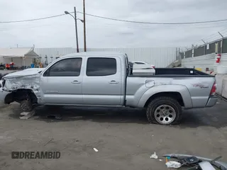 2010 Toyota Tacoma • with VIN 3TMMU4FN1AM017971, listed as a IAAI auction lot 41894625 with 153,946 mi miles and . Bid and sale history available at carsss.com. Image 15.
