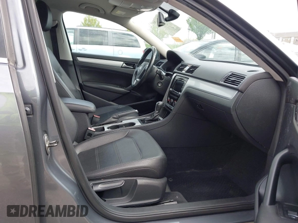 2013 Volkswagen Passat SE with VIN 1VWBH7A31DC084351, listed as a IAAI auction lot 42014167 with 187,959 mi miles and . Bid and sale history available at DreamBid. Image 5.