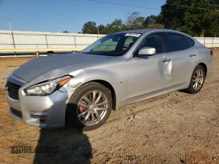 2015 Infiniti Q70 z VIN JN1AY1AP0FM150032, wystawiony jako Copart lot #74681094 z przebiegiem 93 799 mil mil oraz Szkoda całkowita • Salvage title. Historia ofert i sprzedaży dostępna na DreamBid. Obrazek 1.