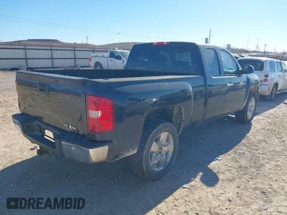 2010 Chevrolet Silverado 1500 LT with VIN 1GCSCSE07AZ142394, listed as a IAAI auction lot 41461545 with 199,789 mi miles and . Bid and sale history available at DreamBid. Image 4.