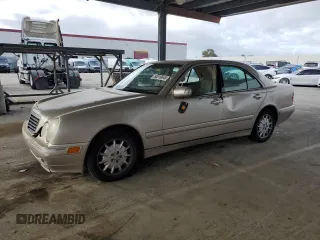2000 Mercedes-Benz E-Class with VIN WDBJF65J9YB064608, listed as a Copart auction lot 50819645 with 133,535 mi miles and Salvage Title. Bid and sale history available at carsss.com. Image 1.