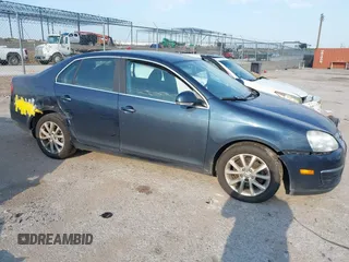 2010 Volkswagen Jetta Limited Edition with VIN 3VWRX7AJ9AM018530, listed as a IAAI auction lot 42389950 with 218,071 mi miles and . Bid and sale history available at DreamBid. Image 6.