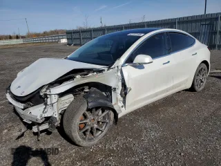 2020 Tesla Model 3 Standard Range Plus z VIN 5YJ3E1EA9LF718478, wystawiony jako Copart lot #52707145 z przebiegiem 111 068 mil mil oraz Szkoda całkowita • Salvage title. Historia ofert i sprzedaży dostępna na DreamBid. Obrazek 1.