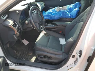 2024 Lexus UX 250h Premium z VIN JTHP9JBH4R2075099, wystawiony jako Copart lot #71929734 z przebiegiem 9 322 mil mil oraz Szkoda całkowita • Salvage title. Historia ofert i sprzedaży dostępna na DreamBid. Obrazek 7.