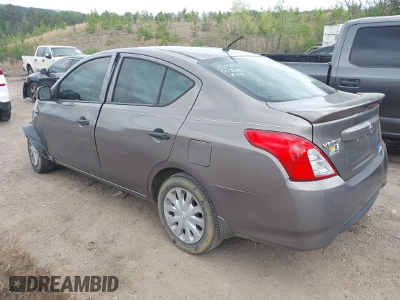 2015 Nissan Versa SV with VIN 3N1CN7AP3FL890625, listed as a IAAI auction lot 41946626 with 100,586 mi miles and . Bid and sale history available at DreamBid. Image 3.