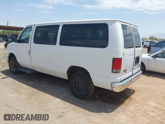 2014 Ford Econoline Passenger XL with VIN 1FBNE3BL8EDA14636, listed as a IAAI auction lot 42652318 with 120,829 mi miles and . Bid and sale history available at DreamBid. Image 3.