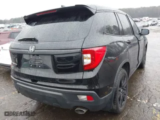 2020 Honda Passport EX-L with VIN 5FNYF7H5XLB006128, listed as a IAAI auction lot 41760160 with 1 mi miles. Bid and sale history available at carsss.com. Image 4.