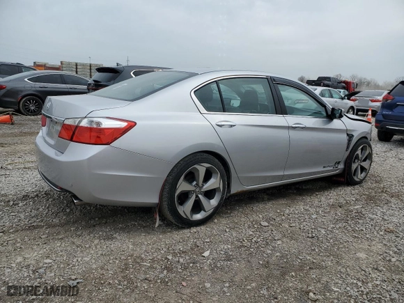 2015 Honda Accord Sedan LX with VIN 1HGCR2F38FA154489, listed as a Copart auction lot 52977315 with 151,763 mi miles and Salvage Title. Bid and sale history available at carsss.com. Image 3.