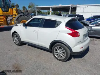 2013 Nissan Juke S with VIN JN8AF5MV6DT230561, listed as a IAAI auction lot 41345733 with 102,044 mi miles. Bid and sale history available at carsss.com. Image 3.