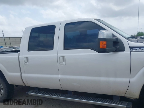 2015 Ford F-250 Lariat z VIN 1FT7W2B65FED52108, wystawiony jako IAAI lot #41940424 z przebiegiem 257 569 mil mil oraz . Historia ofert i sprzedaży dostępna na DreamBid. Obrazek 13.