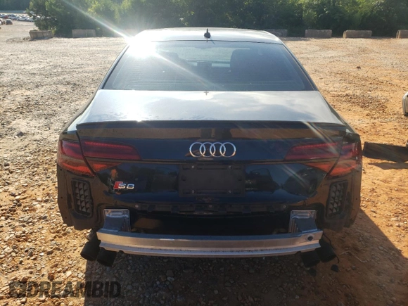 2017 Audi S8 z VIN WUAJ5AFD6HN900019, wystawiony jako Copart lot #61722034 z przebiegiem 103 356 mil mil oraz Szkoda całkowita • Salvage title. Historia ofert i sprzedaży dostępna na DreamBid. Obrazek 6.