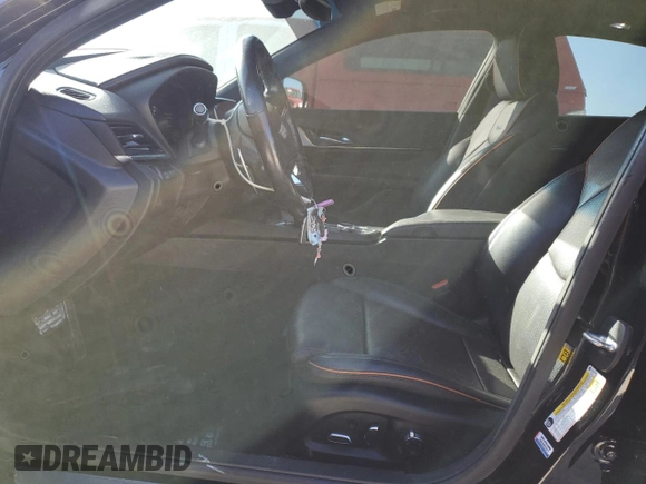 2021 Cadillac CT4 V-Series z VIN 1G6DH5RLXM0124791, wystawiony jako Copart lot #77314844 z przebiegiem 61 452 mil mil oraz Nie do naprawy • Non repairable. Historia ofert i sprzedaży dostępna na DreamBid. Obrazek 7.