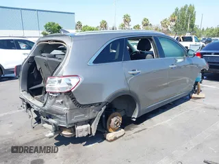 2016 Kia Sorento LX with VIN 5XYPG4A55GG182102, listed as a IAAI auction lot 39803091 with 77,365 mi miles. Bid and sale history available at carsss.com. Image 4.
