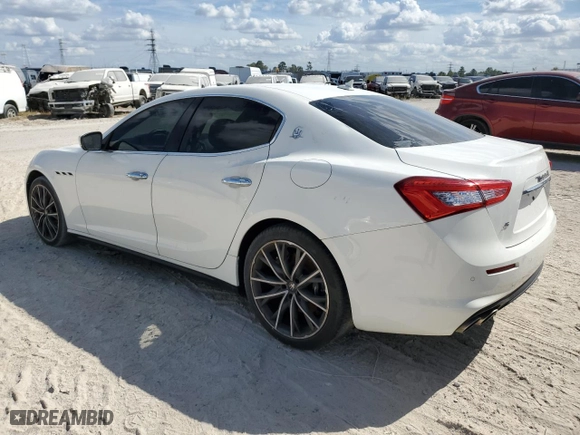 2019 Maserati Ghibli S with VIN ZAM57YSA4K1329556, listed as a Copart auction lot 77133634 with 27,578 mi miles and Non Repairable. Bid and sale history available at carsss.com. Image 2.
