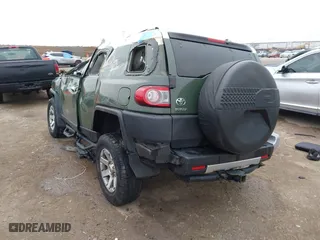 2014 Toyota FJ Cruiser with VIN JTEBU4BF4EK189989, listed as a IAAI auction lot 41600903 with 1 mi miles. Bid and sale history available at carsss.com. Image 3.
