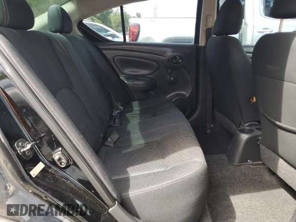 2017 Nissan Versa S z VIN 3N1CN7AP5HL865888, wystawiony jako Copart lot #60886965 z przebiegiem 127 727 mil mil oraz Szkoda całkowita • Salvage title. Historia ofert i sprzedaży dostępna na DreamBid. Obrazek 10.