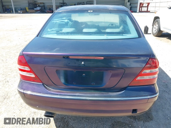 2005 Mercedes-Benz C 230 Kompressor with VIN WDBRF40J45F686777, listed as a IAAI auction lot 41675146 with Not Provided miles and . Bid and sale history available at DreamBid. Image 17.