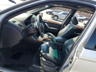 2003 BMW X5 4.4i with VIN 5UXFB33593LH46982, listed as a Copart auction lot 70518194 with 333,463 mi miles and Salvage Title. Bid and sale history available at carsss.com. Image 7.