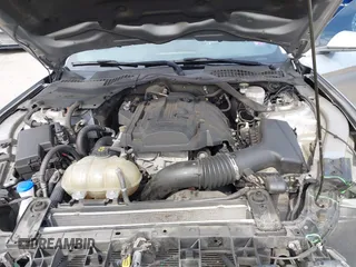 2020 Ford Mustang EcoBoost z VIN 1FATP8UH6L5131602, wystawiony jako IAAI lot #42228919 z przebiegiem 82 807 mil mil oraz . Historia ofert i sprzedaży dostępna na DreamBid. Obrazek 10.