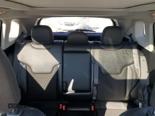 2020 Jeep Compass North z VIN 3C4NJDBB7LT228982, wystawiony jako Copart lot #55665605 z przebiegiem 33 715 mil mil oraz Szkoda całkowita • Salvage title. Historia ofert i sprzedaży dostępna na DreamBid. Obrazek 10.
