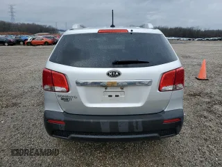 2013 Kia Sorento LX with VIN 5XYKTDA28DG338933, listed as a Copart auction lot 43391775 with 154,349 mi miles and Clean Title. Bid and sale history available at carsss.com. Image 6.