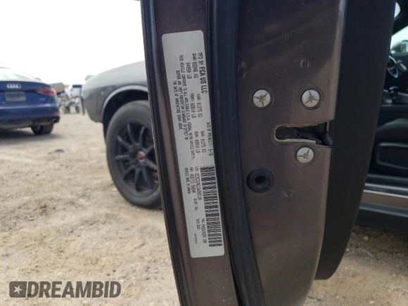 2016 Dodge Challenger SXT Plus z VIN 2C3CDZAG1GH265120, wystawiony jako Copart lot #53508855 z przebiegiem 104 268 mil mil oraz Szkoda całkowita • Salvage title. Historia ofert i sprzedaży dostępna na DreamBid. Obrazek 13.