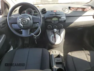 2011 Mazda 2 Sport z VIN JM1DE1HY5B0106904, wystawiony jako Copart lot #58488095 z przebiegiem 40 707 mil mil oraz Nie do naprawy • Non repairable. Historia ofert i sprzedaży dostępna na DreamBid. Obrazek 8.