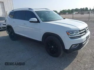 2019 Volkswagen Atlas SEL with VIN 1V2MR2CA8KC569640, listed as a IAAI auction lot 42083995 with 127,104 mi miles and . Bid and sale history available at DreamBid. Image 1.