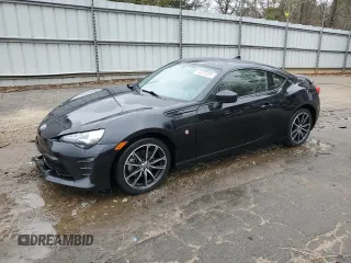 2017 Toyota 86 with VIN JF1ZNAA13H9706088, listed as a Copart auction lot 43073085 with 62,212 mi miles and Salvage Title. Bid and sale history available at carsss.com. Image 1.