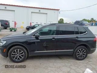 2021 Volkswagen Tiguan SE z VIN 3VV3B7AXXMM101773, wystawiony jako IAAI lot #42358588 z przebiegiem 105 629 mil mil oraz . Historia ofert i sprzedaży dostępna na DreamBid. Obrazek 15.