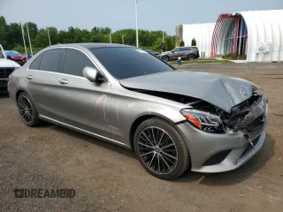 2019 Mercedes-Benz C 300 z VIN 55SWF8DB5KU314619, wystawiony jako Copart lot #58915565 z przebiegiem 72 203 mil mil oraz Szkoda całkowita • Salvage title. Historia ofert i sprzedaży dostępna na DreamBid. Obrazek 4.