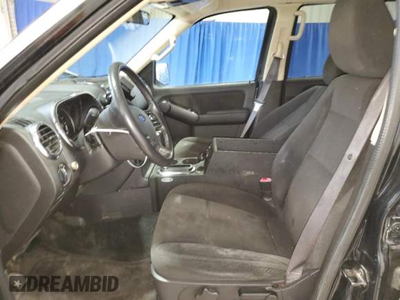 2010 Ford Explorer z VIN 1FMEU7D88AUA90572, wystawiony jako Copart lot #85647904 z przebiegiem 63 981 mil mil oraz Szkoda całkowita • Salvage title. Historia ofert i sprzedaży dostępna na DreamBid. Obrazek 7.