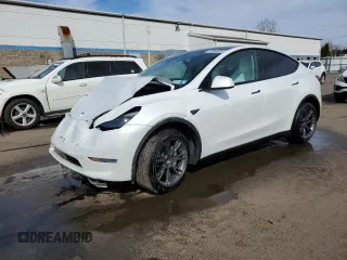 2024 Tesla Model Y Long Range with VIN 7SAYGDEE6RF149685, listed as a Copart auction lot 52986885 with Not provided miles and Salvage title. Bid and sale history available at DreamBid. Image 1.